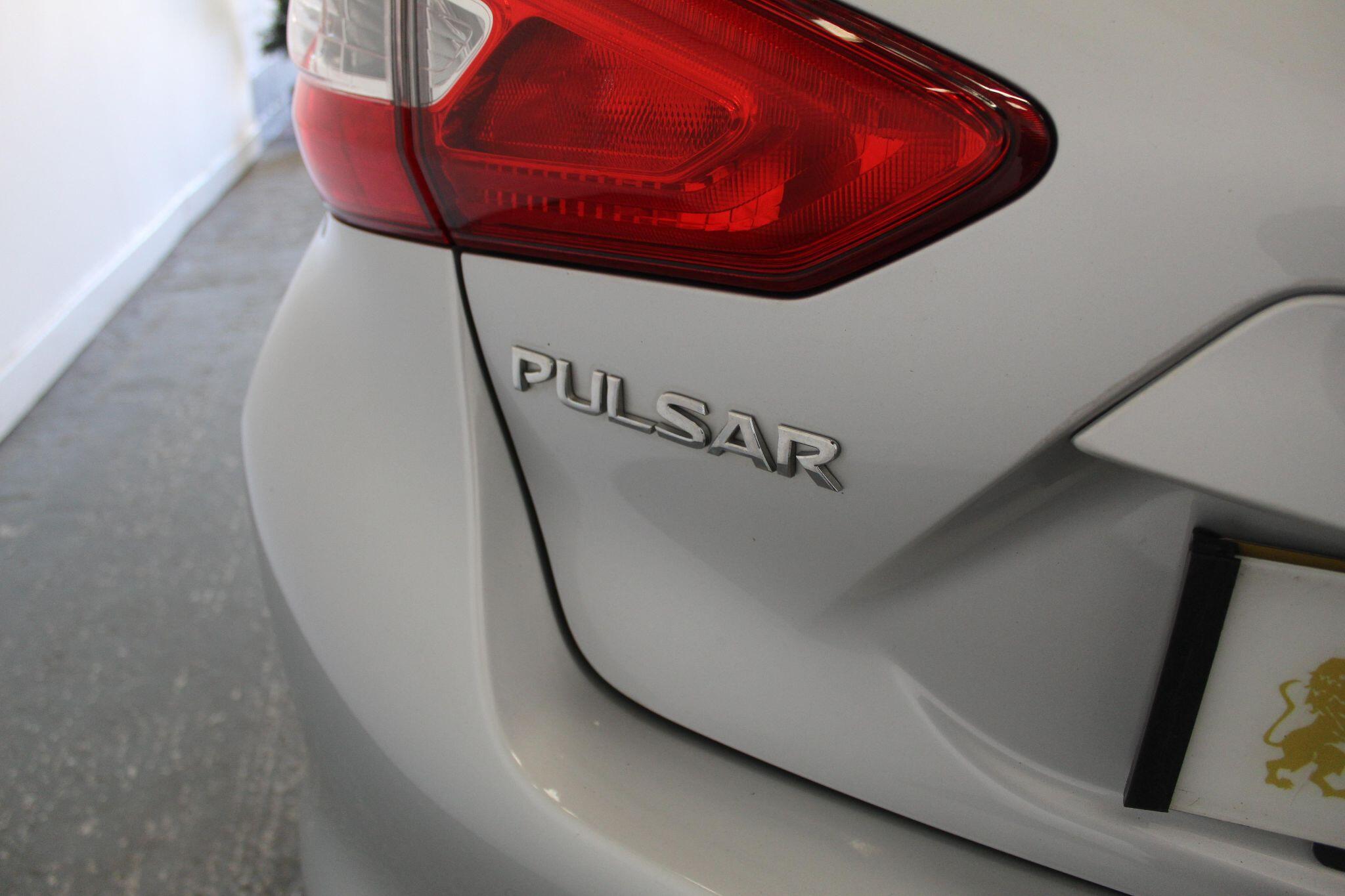 Nissan Pulsar view 16