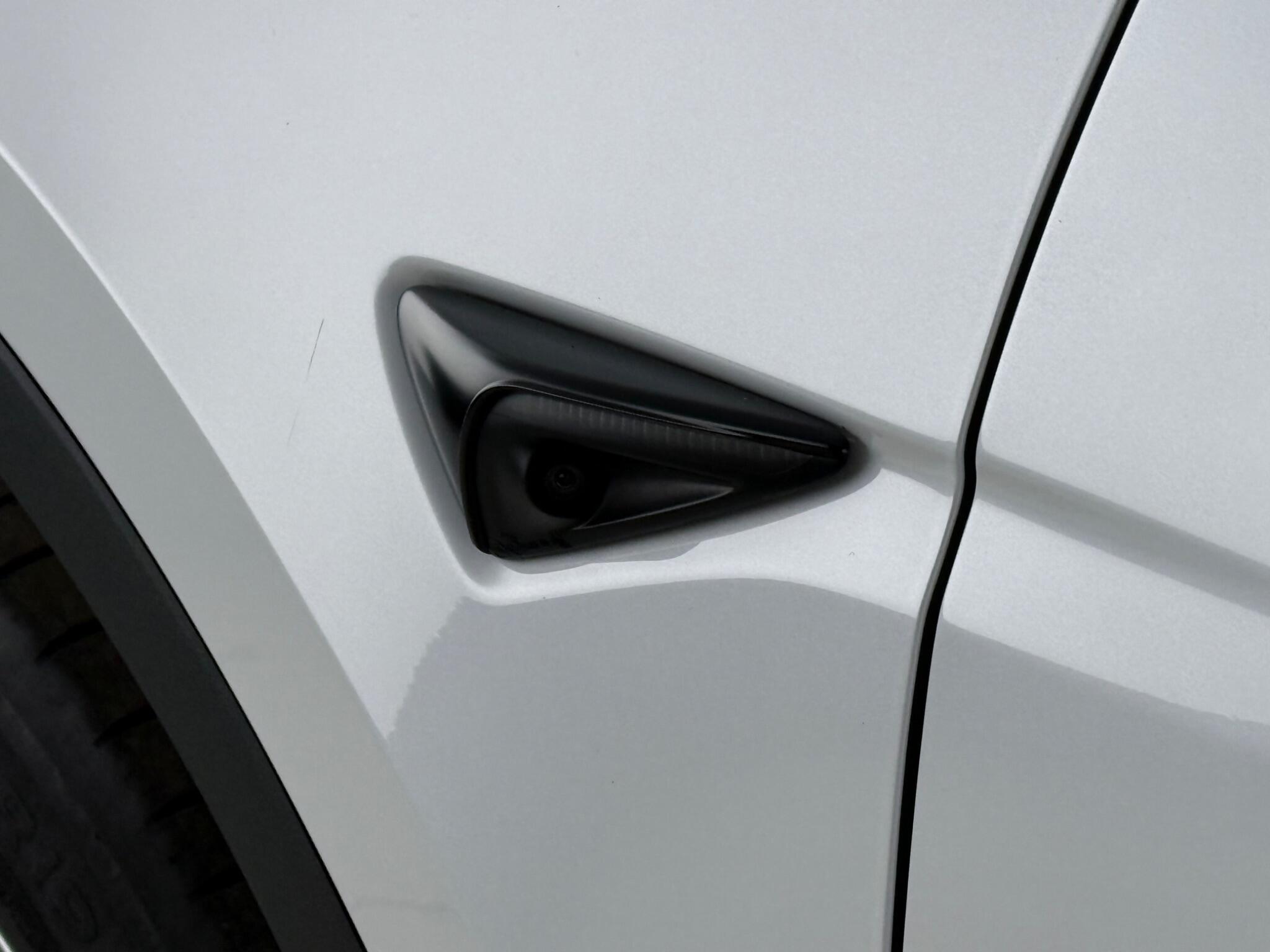 Tesla Model Y view 15
