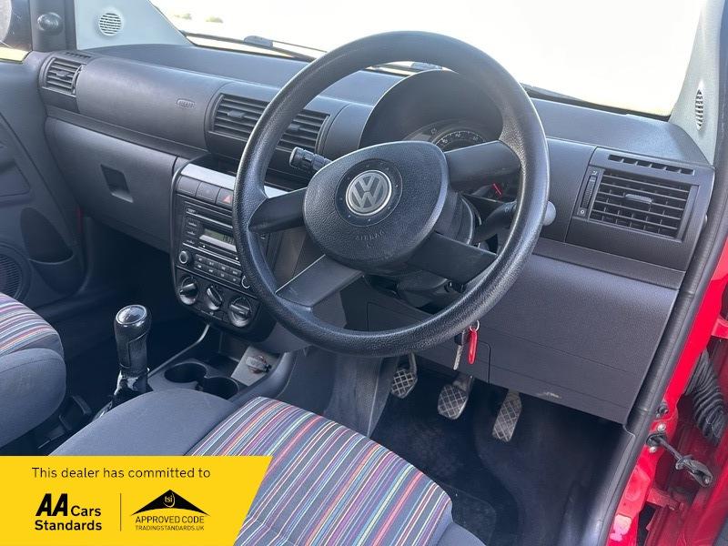 2006 Volkswagen Fox image 25