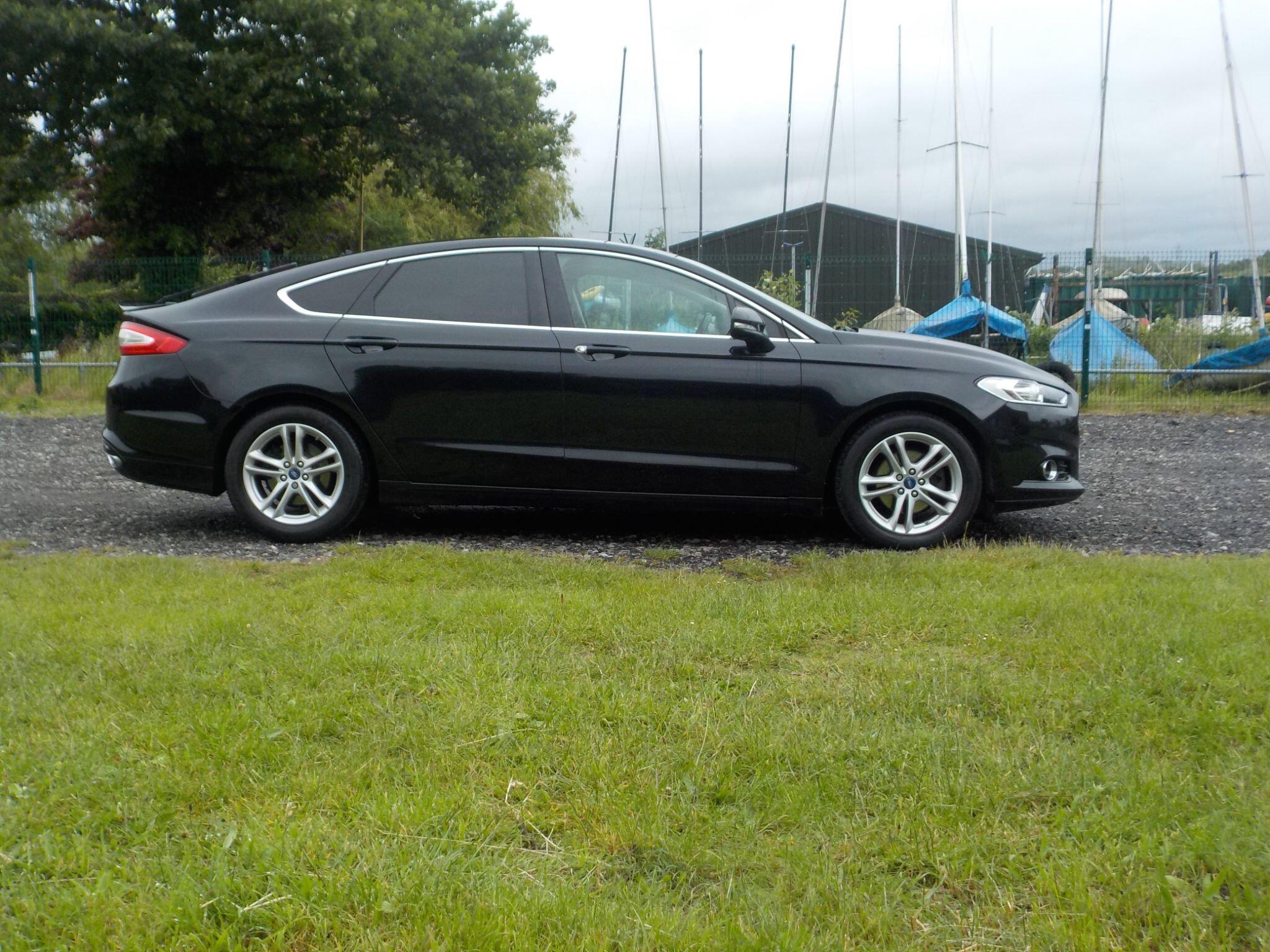 Ford Mondeo 2.0 TDCi Titanium Euro 6 (s/s) 5dr