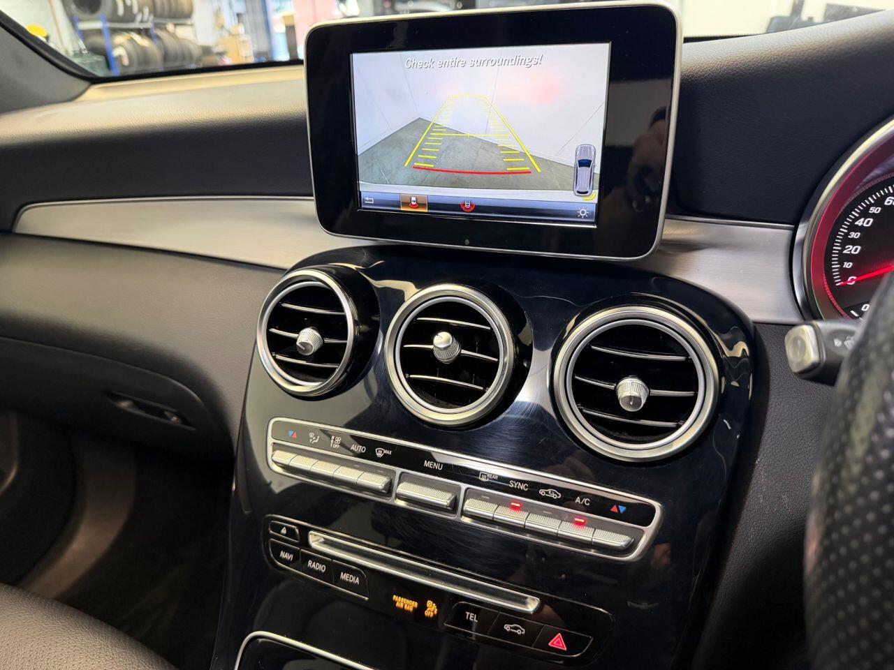 Mercedes-Benz GLC view 21