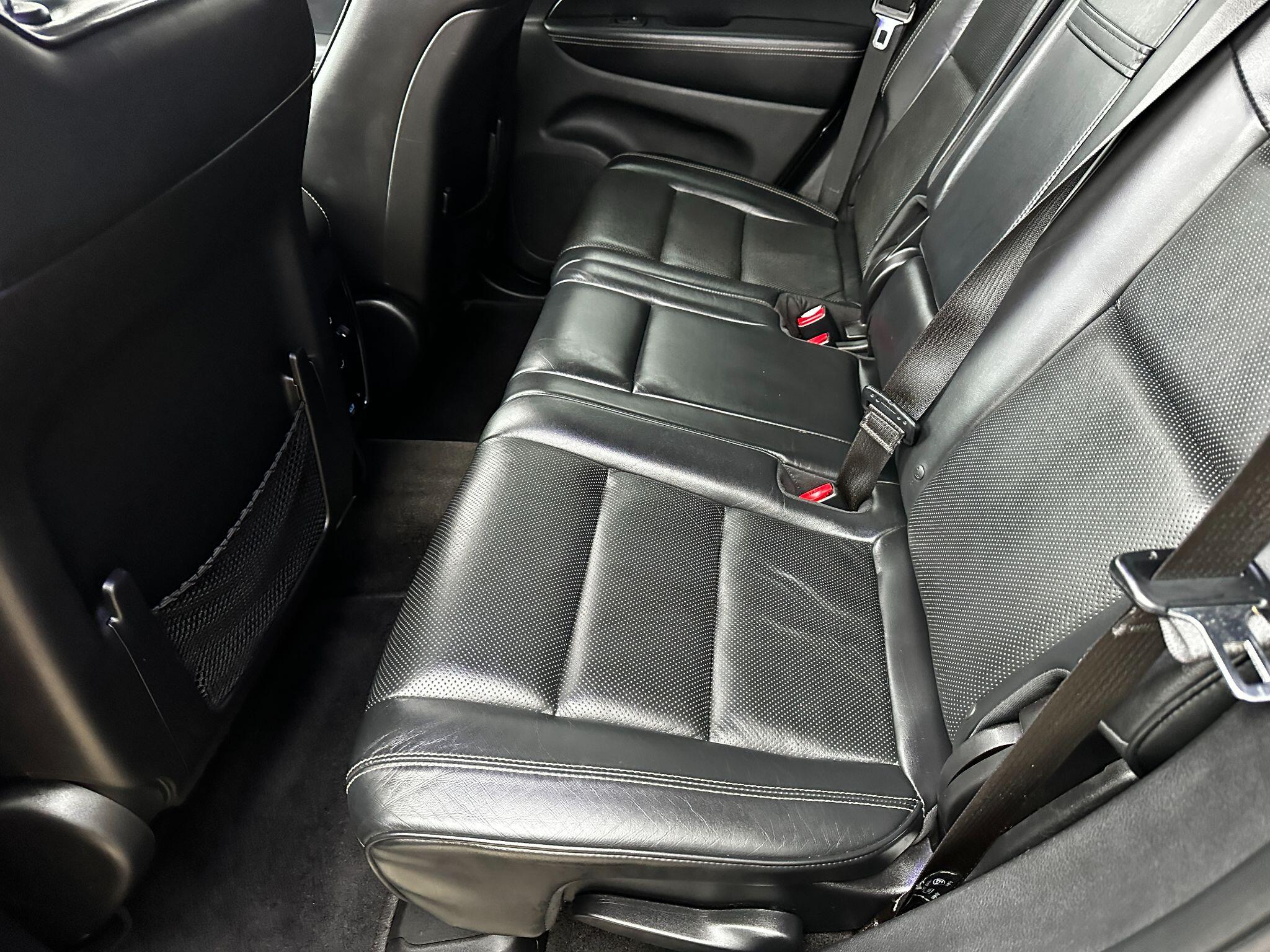 Jeep Grand Cherokee view 33