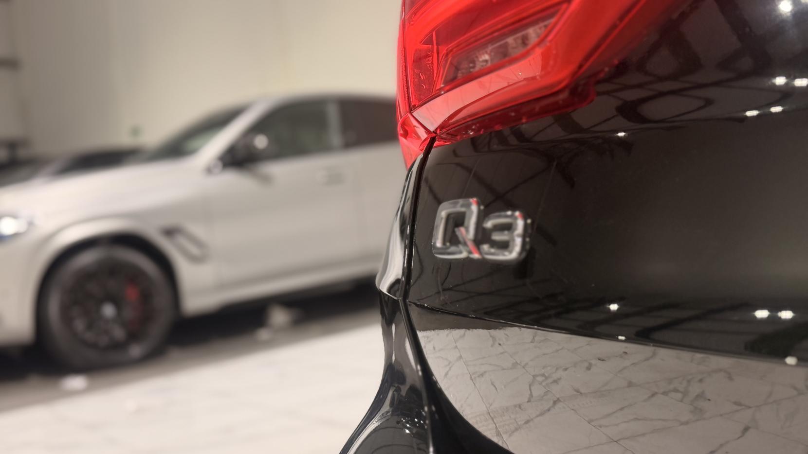 Audi Q3 view 31