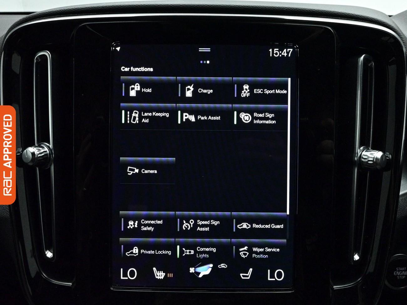 Volvo XC40 view 22