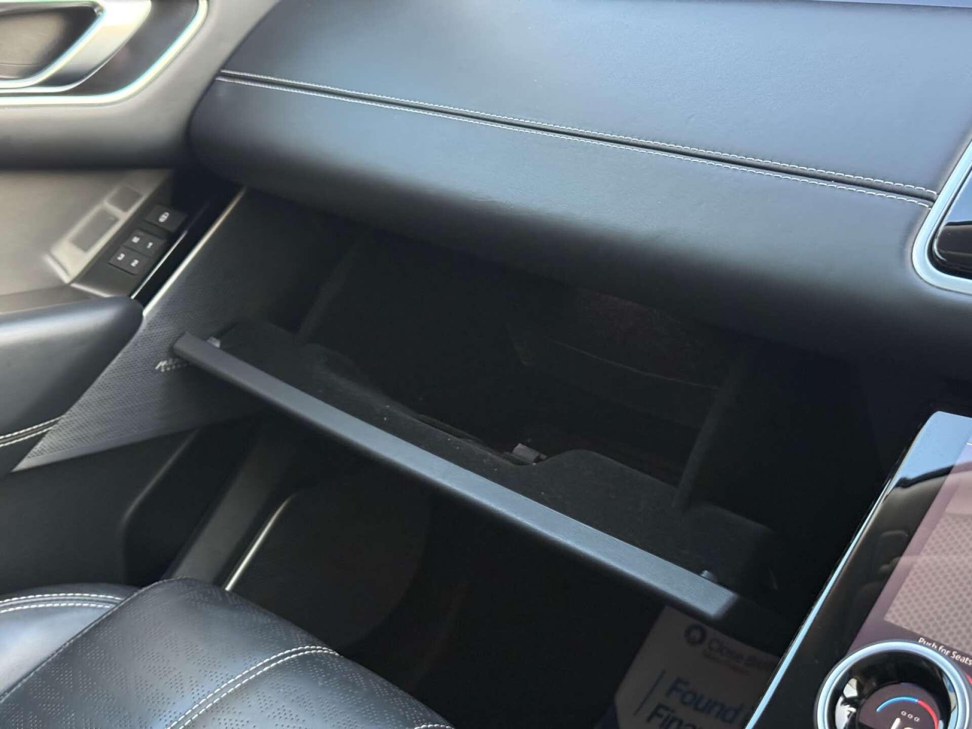 Land Rover Range Rover Velar view 64