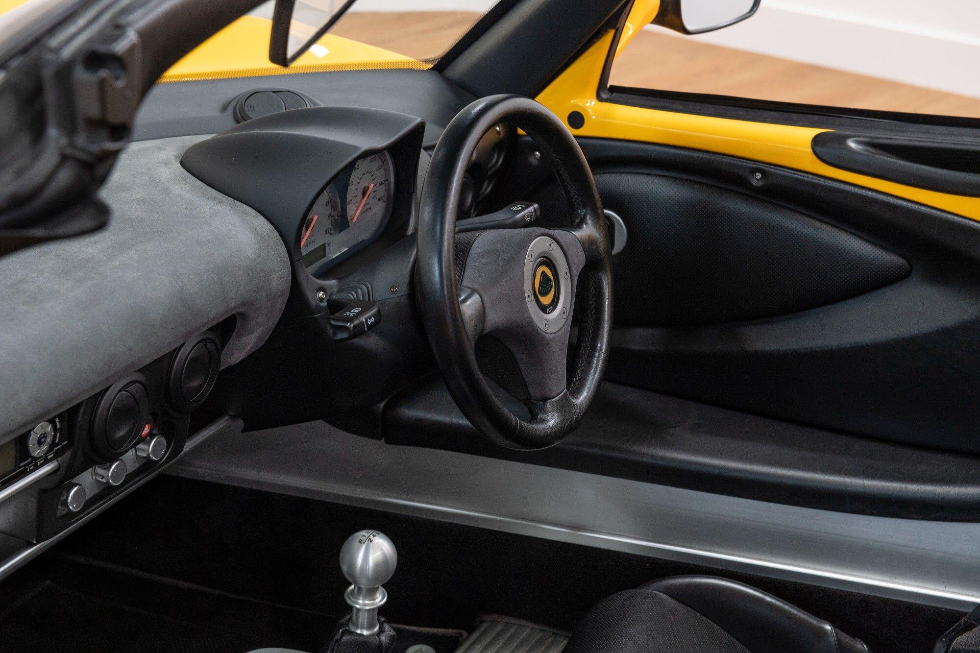 Lotus Elise view 18