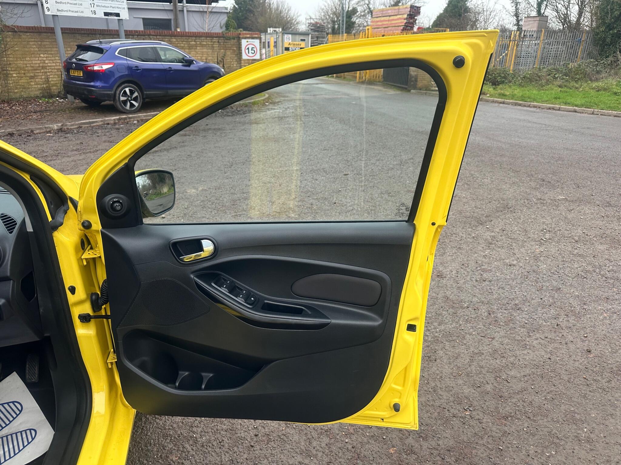 2017 Ford Ka+ 1.2 Ti-VCT Zetec Euro 6 5dr • 21,433 miles image 31