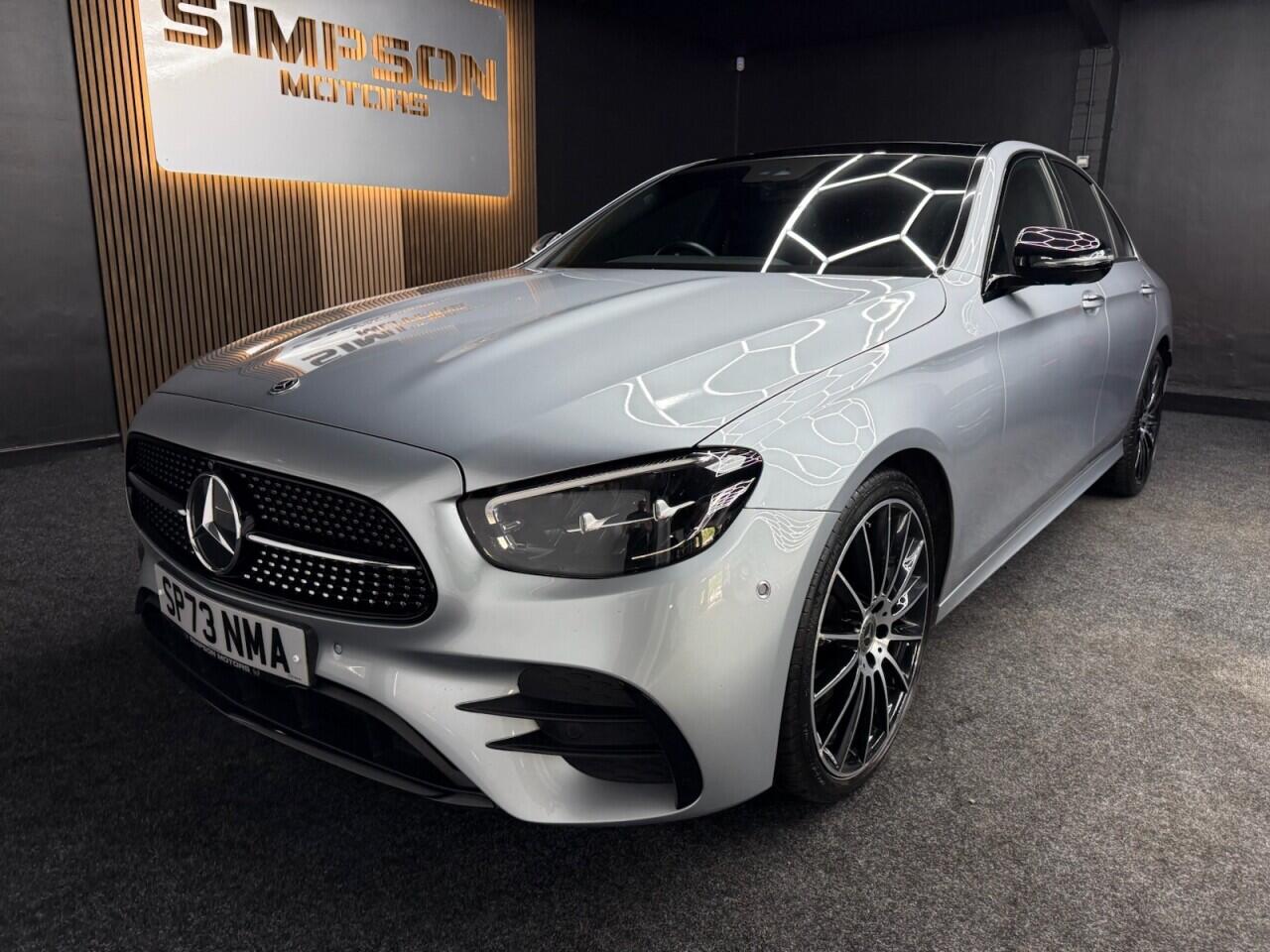 Mercedes-Benz E-Class view 26