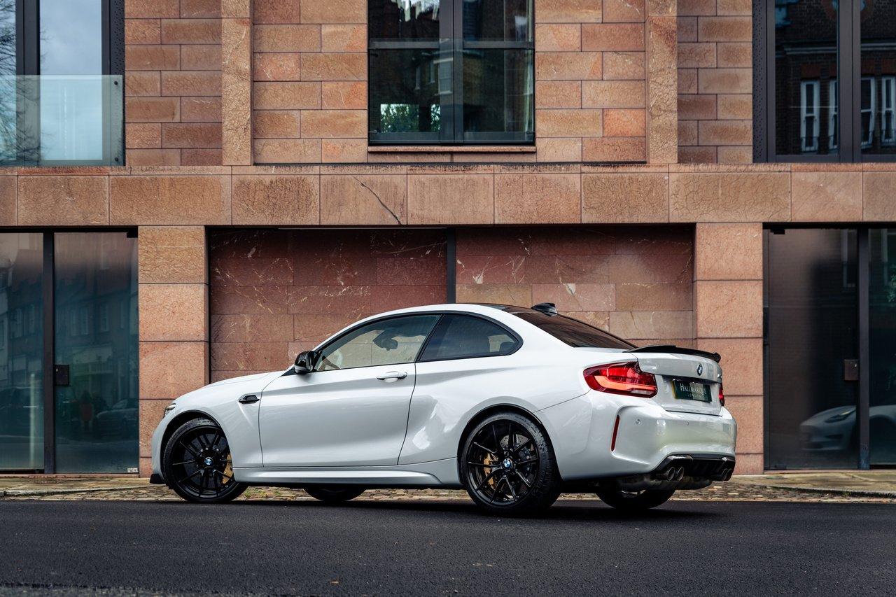 BMW M2 view 2