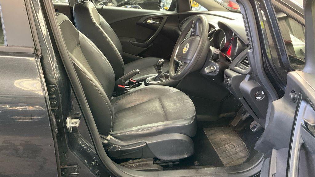 Vauxhall Astra view 7