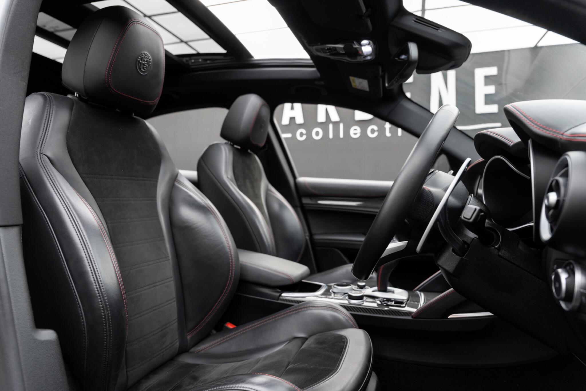 Alfa Romeo Stelvio view 9