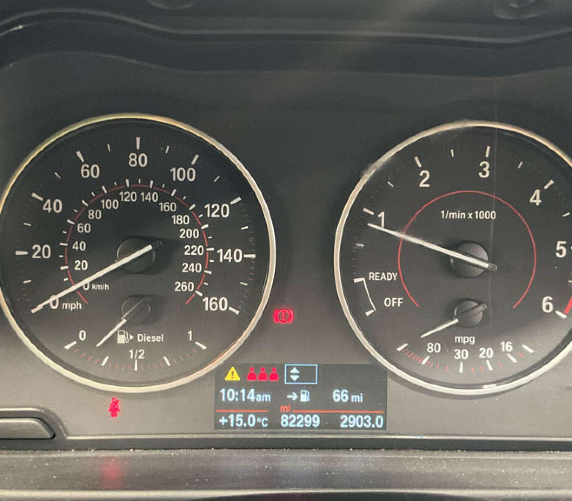 BMW 1 Series view 6
