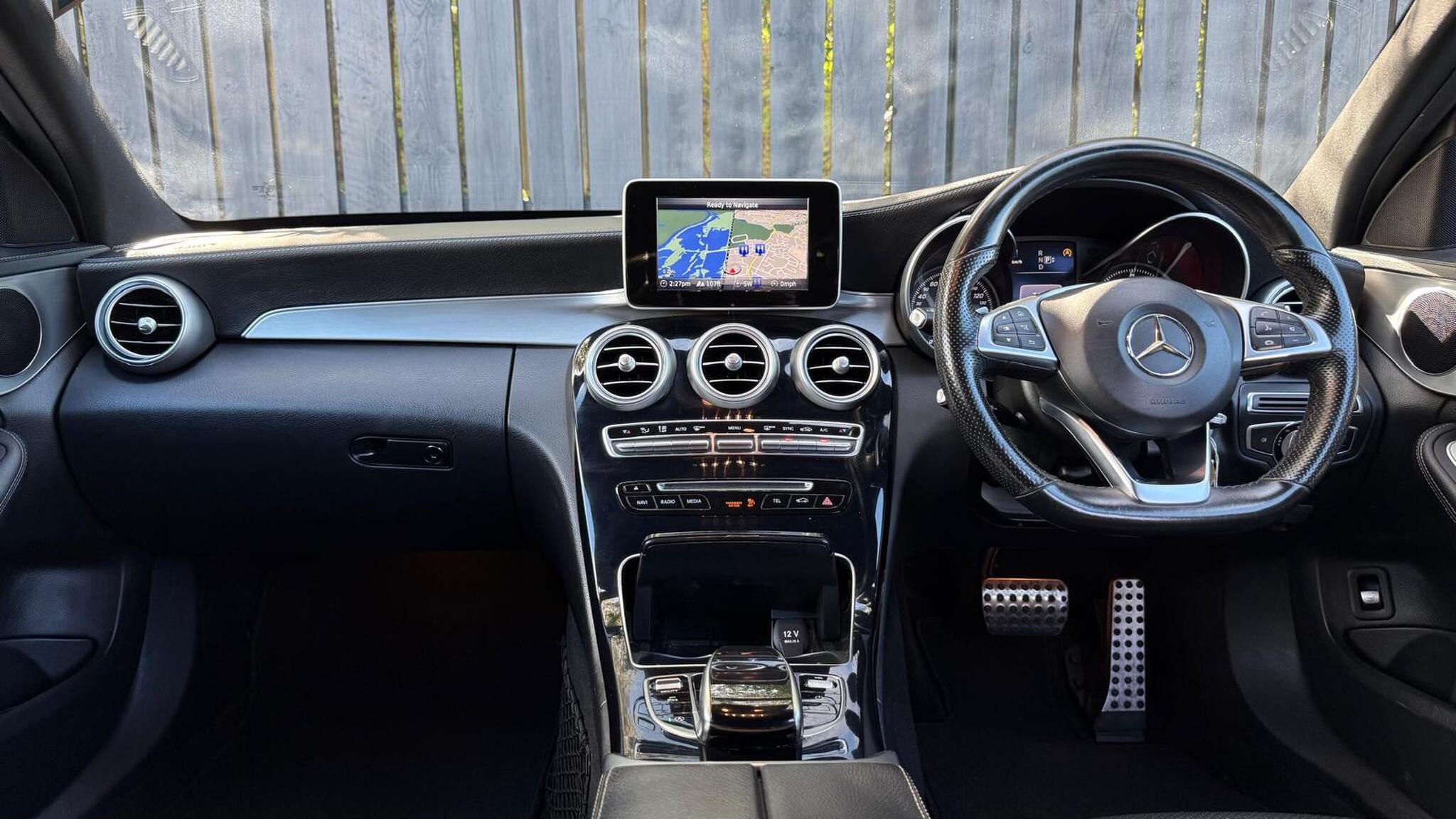 Mercedes-Benz C-Class view 13