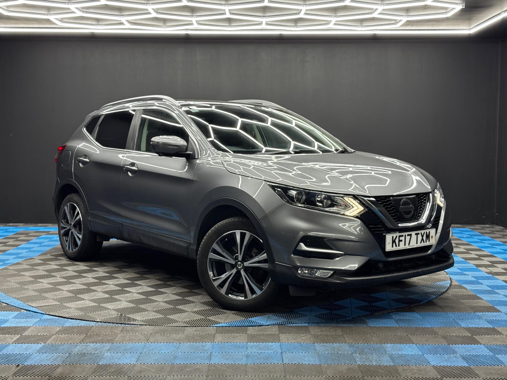 2017 Nissan Qashqai in Grey for sale