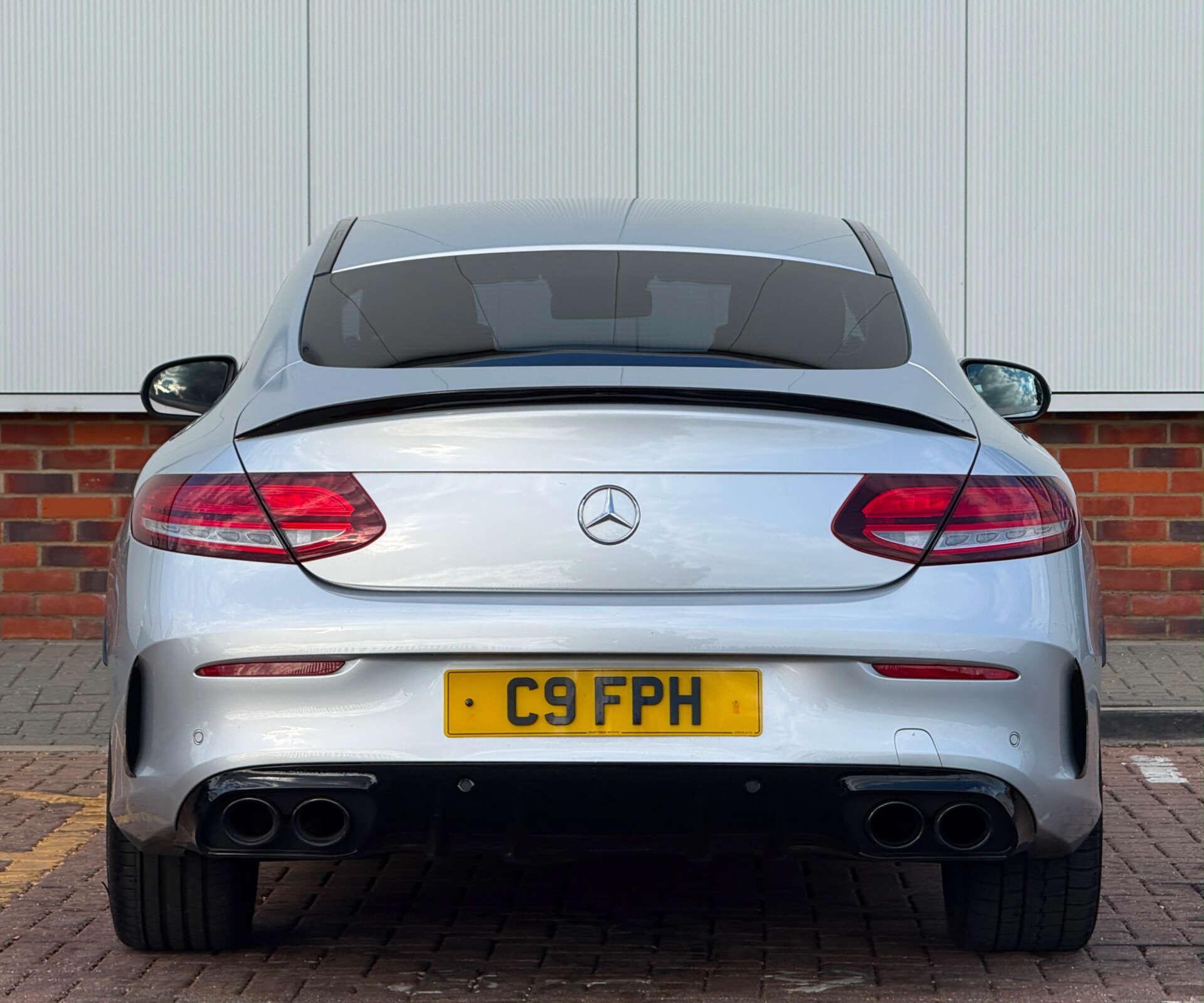Mercedes-Benz C Class view 7