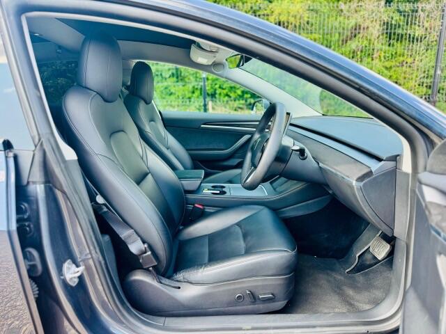 Tesla Model 3 view 21