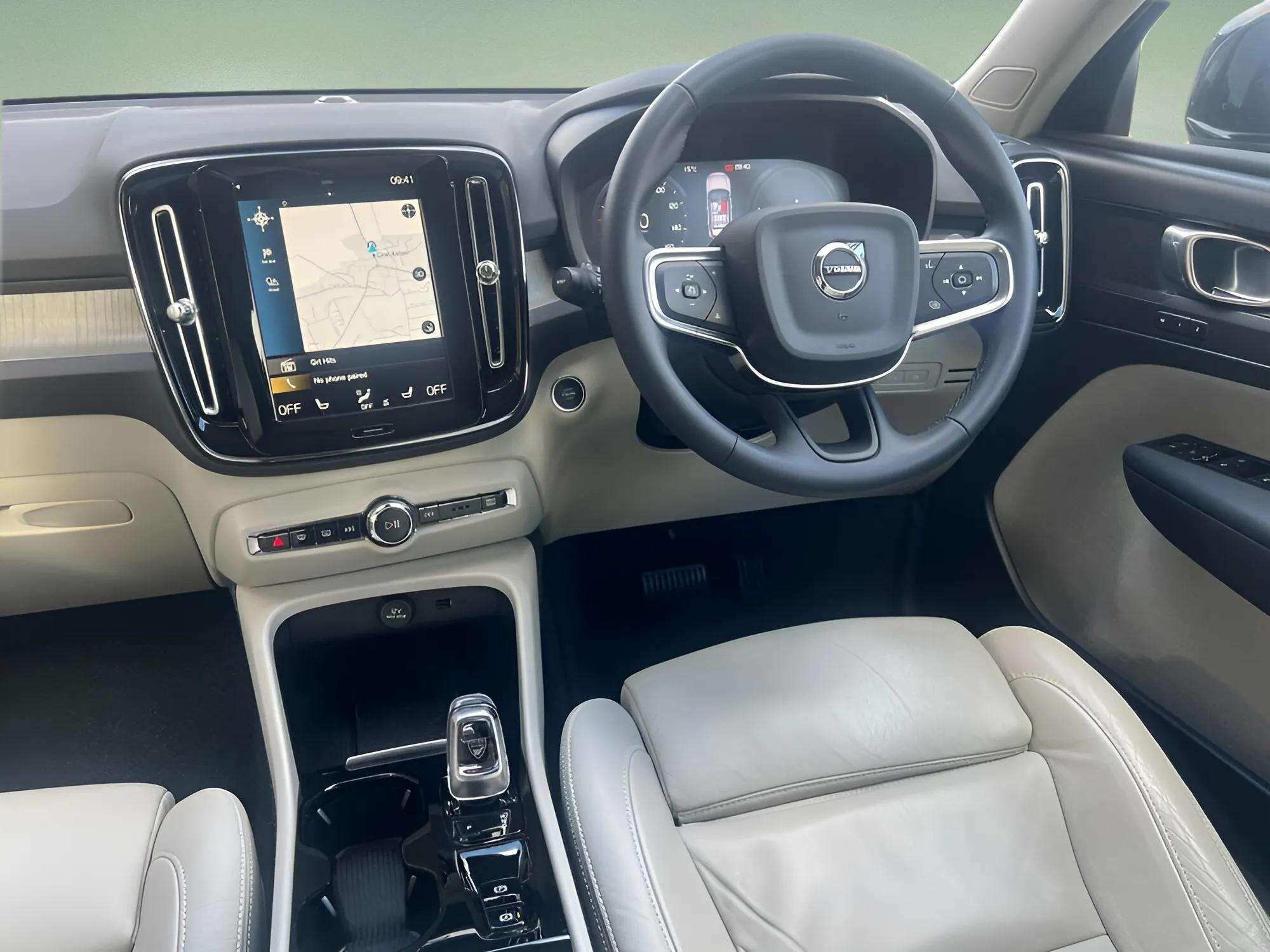 Volvo XC40 view 20