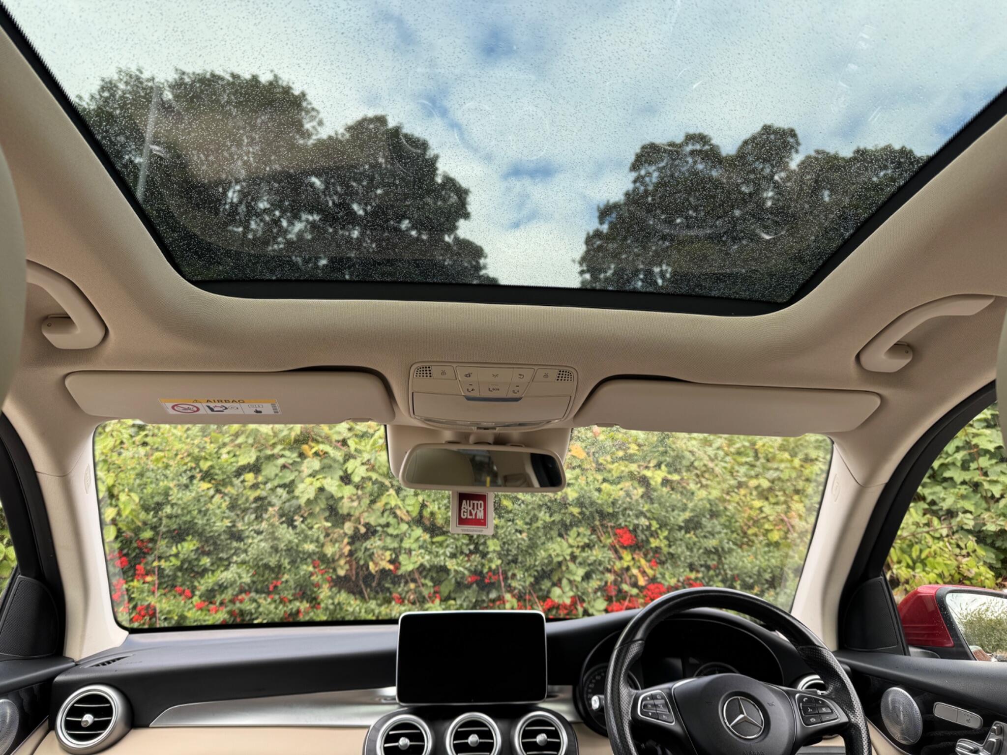 Mercedes-Benz GLC view 60