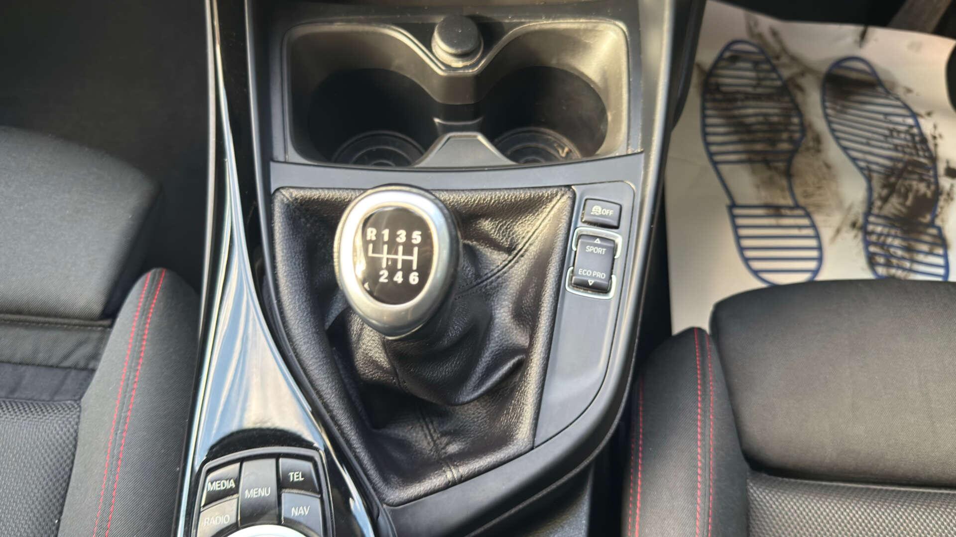 BMW 1 Series view 29
