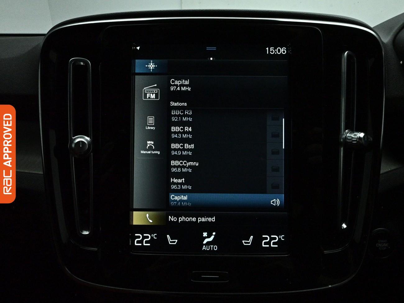 Volvo XC40 view 15