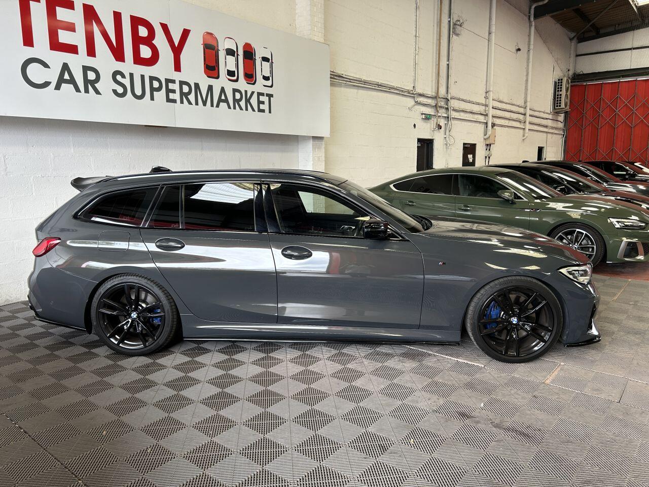 BMW 3 Series view 11