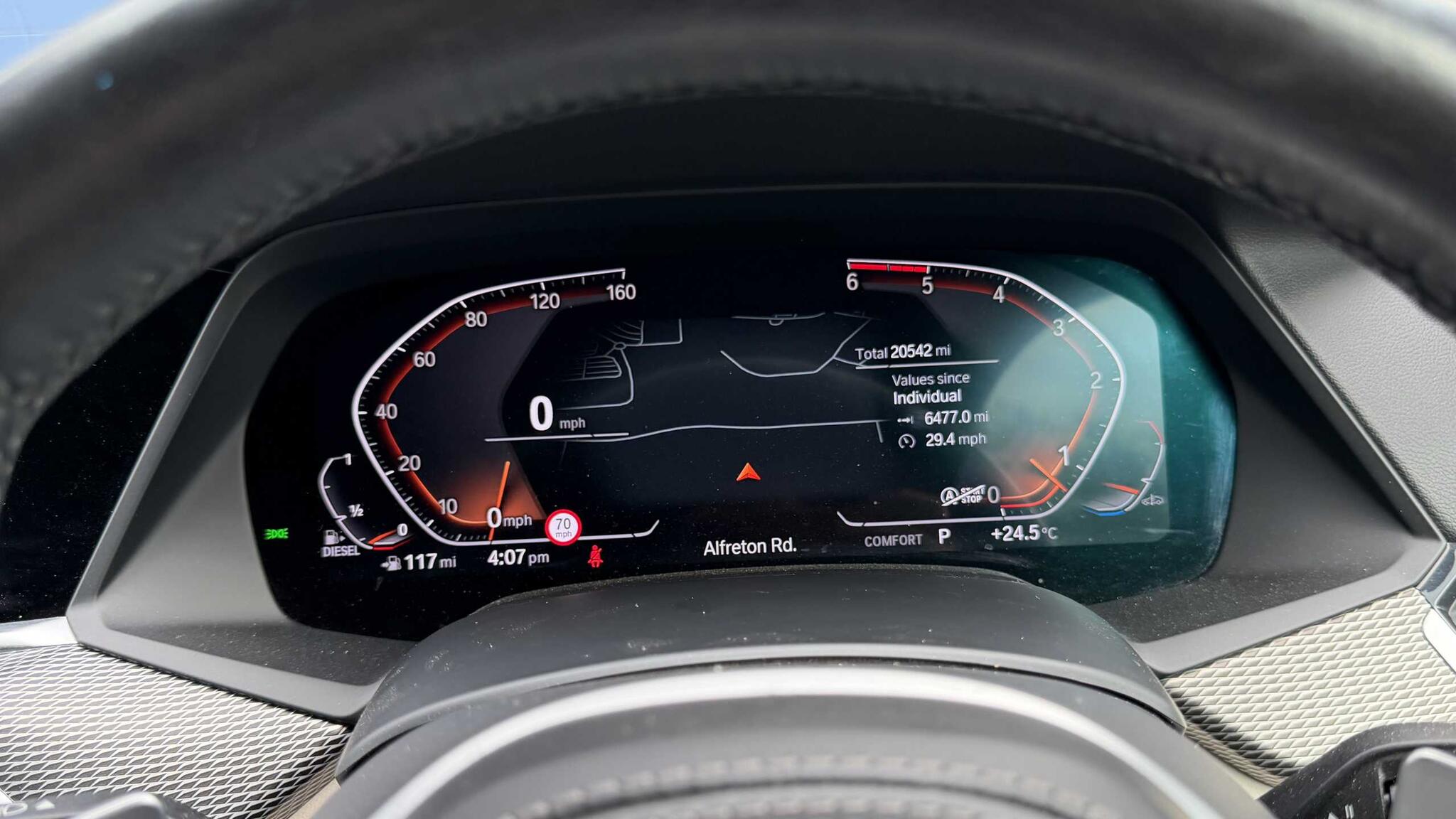 BMW X6 view 11