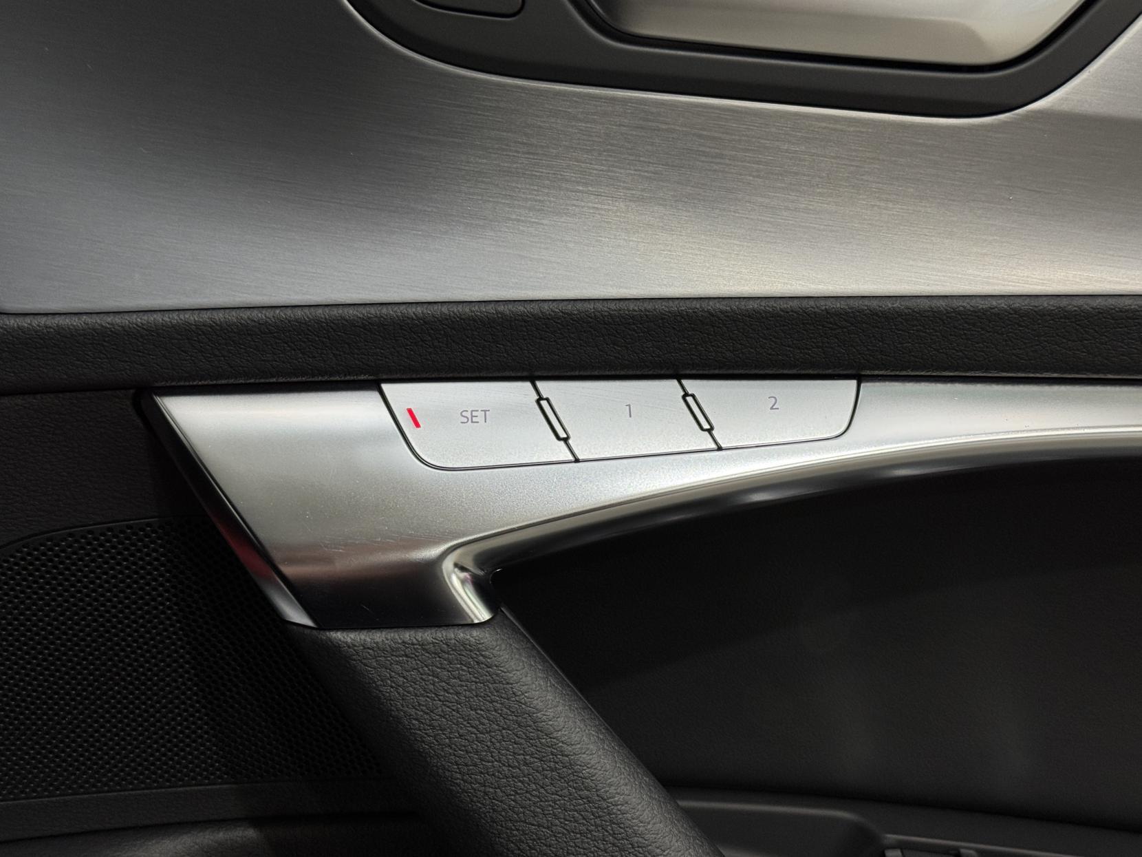 Audi A6 Saloon view 46
