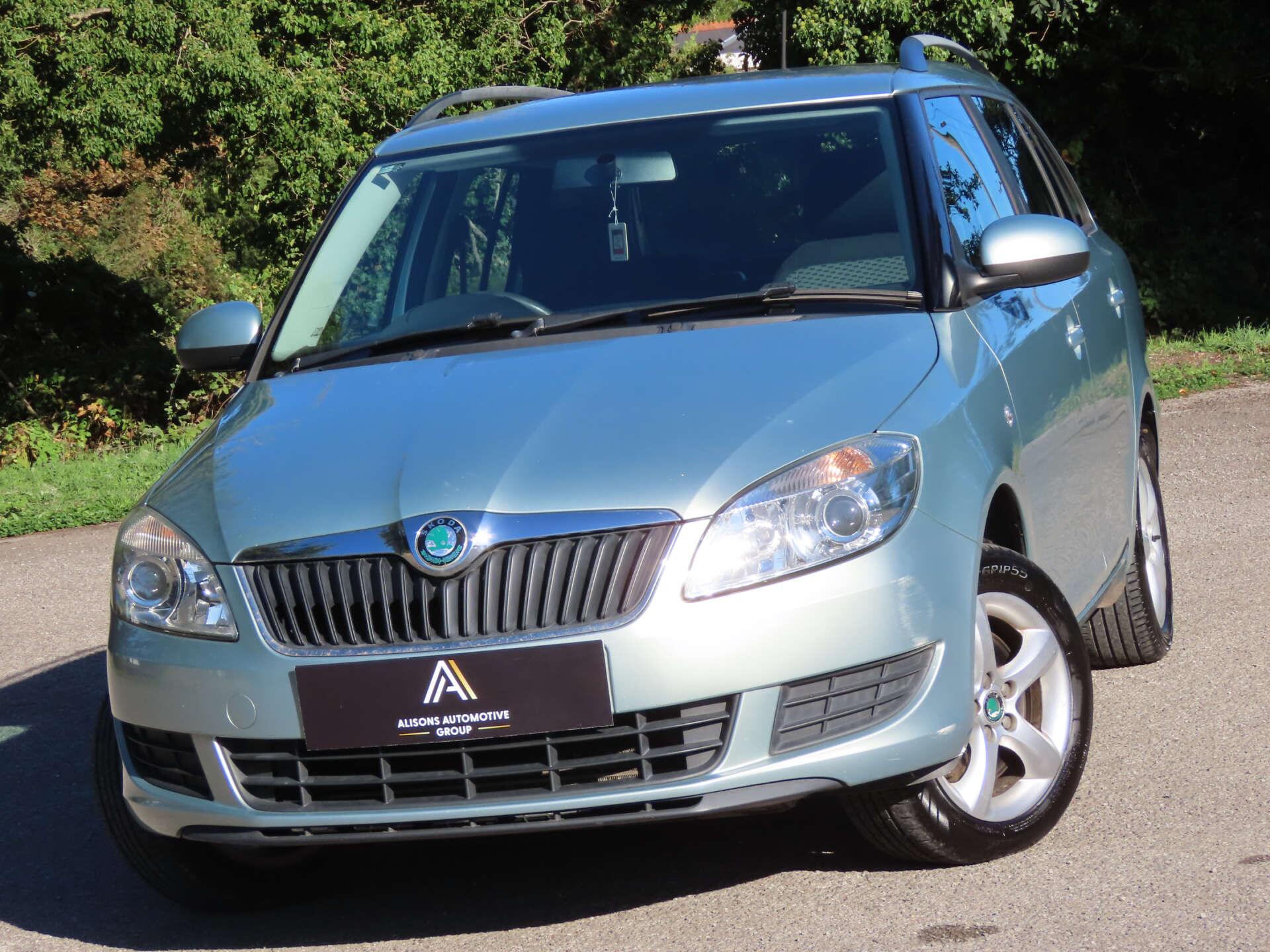 2012 Skoda Fabia in Green for sale