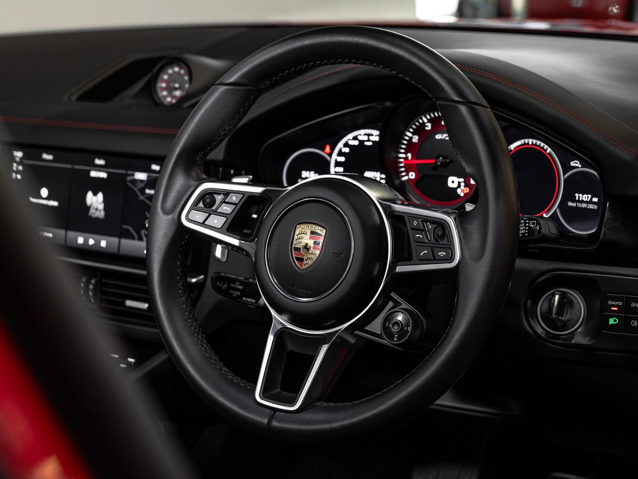 Porsche Cayenne view 15