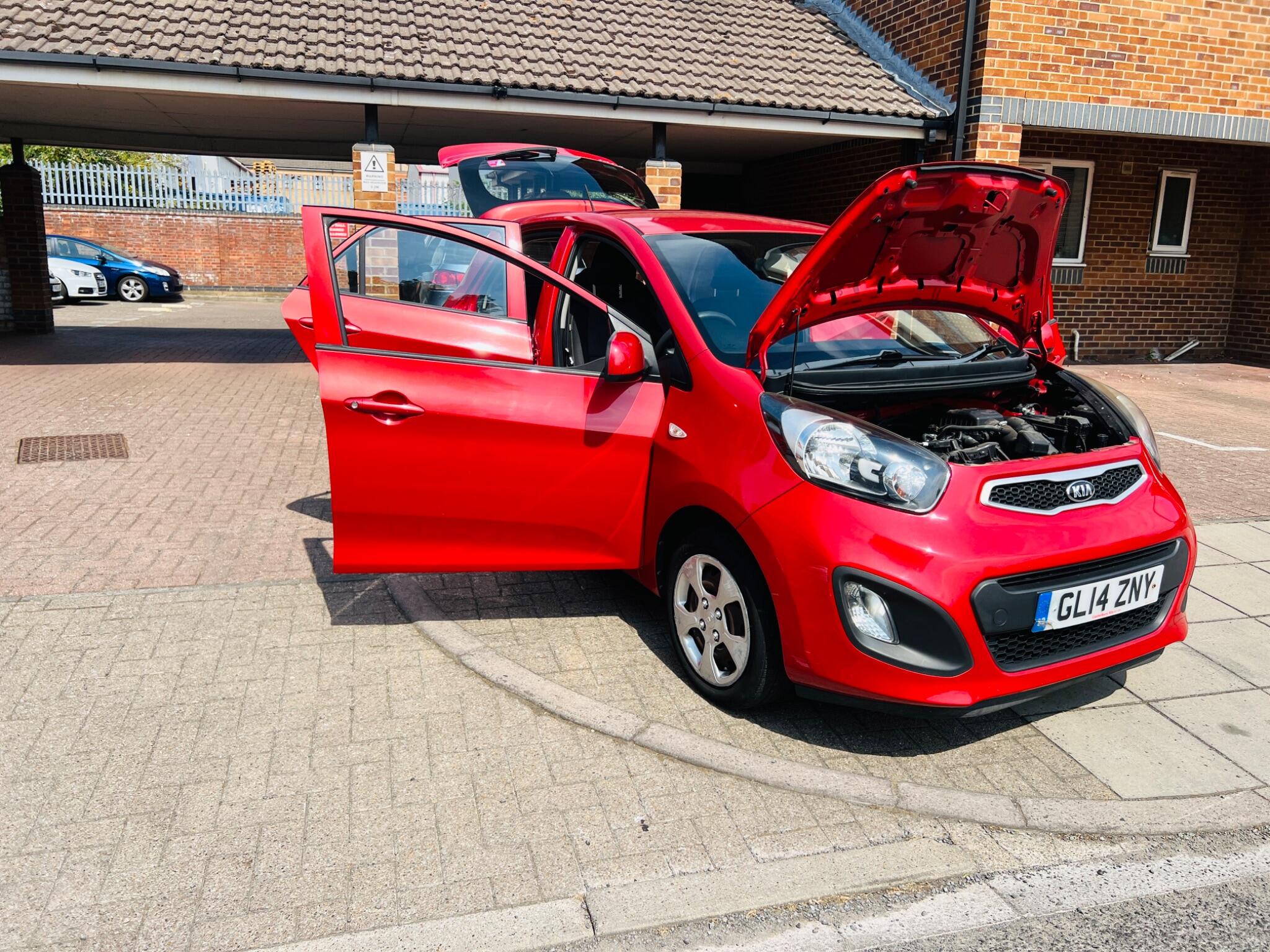 Kia Picanto view 3