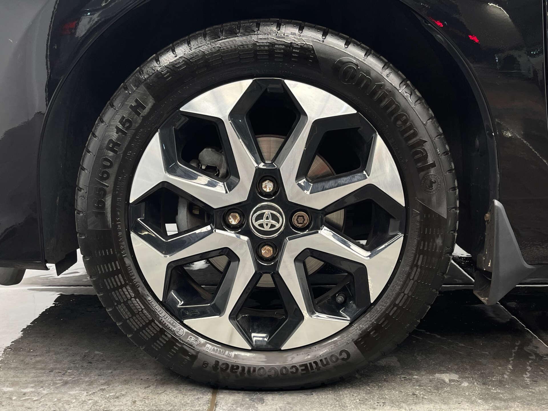 Toyota Aygo view 35
