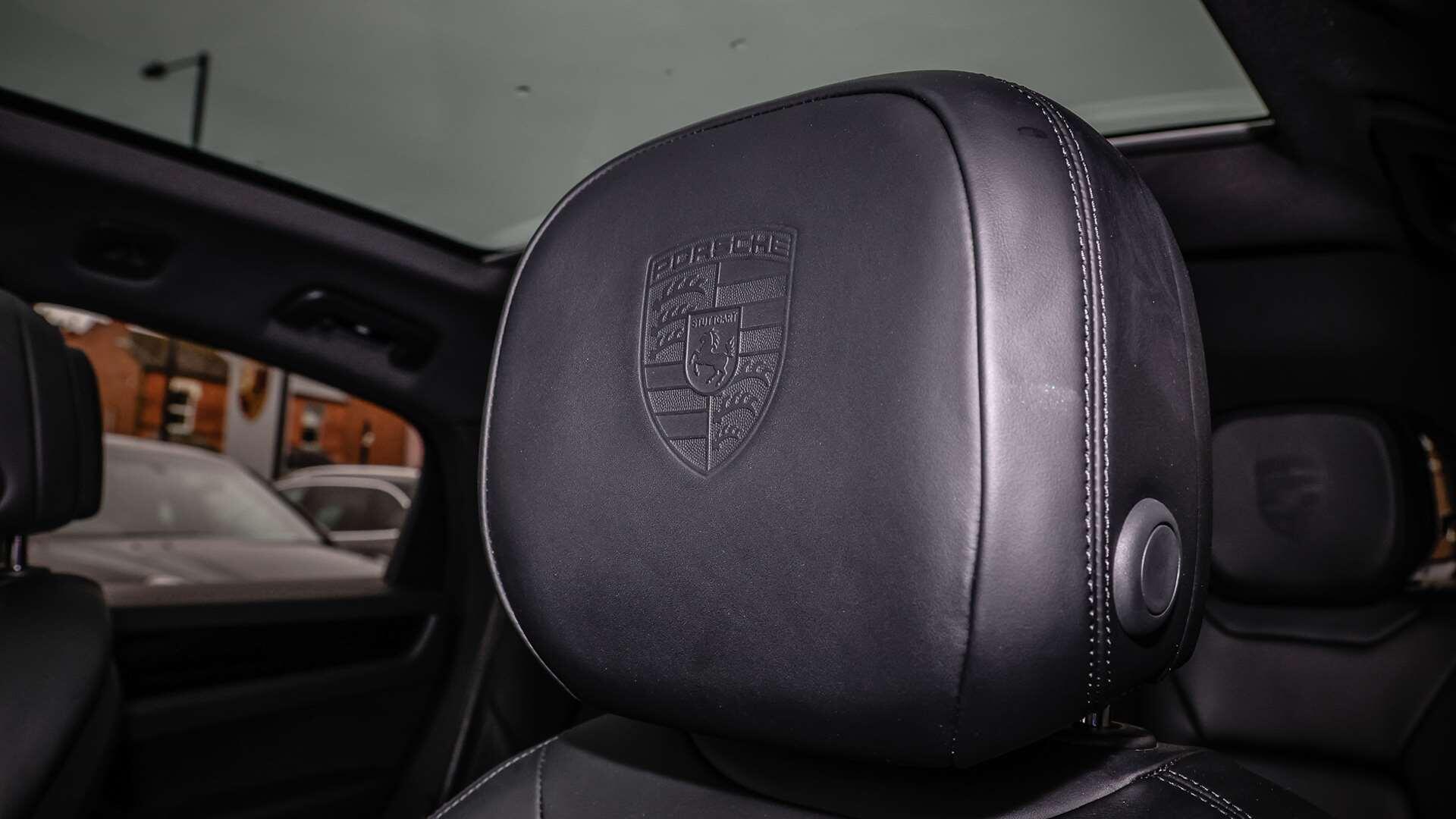 Porsche Cayenne view 15