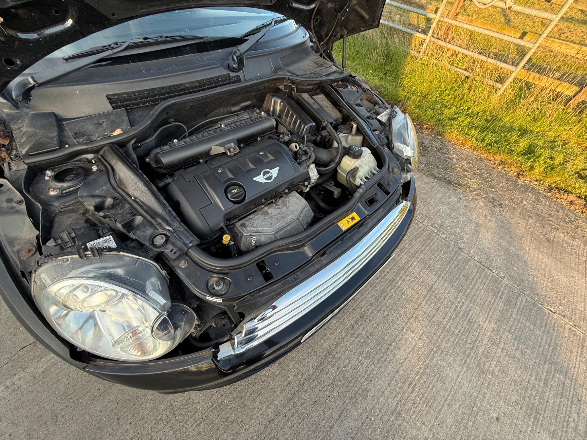MINI Hatch 1.6 Cooper Euro 5 (s/s) 3dr — photo 30 of 78