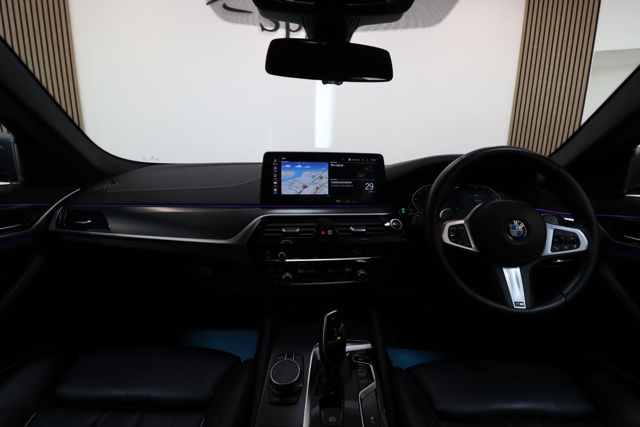 BMW 5 Series view 41