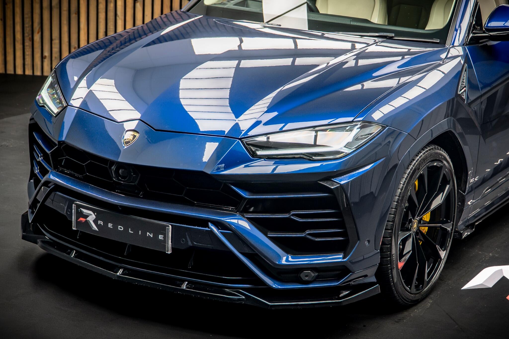 Lamborghini Urus view 15