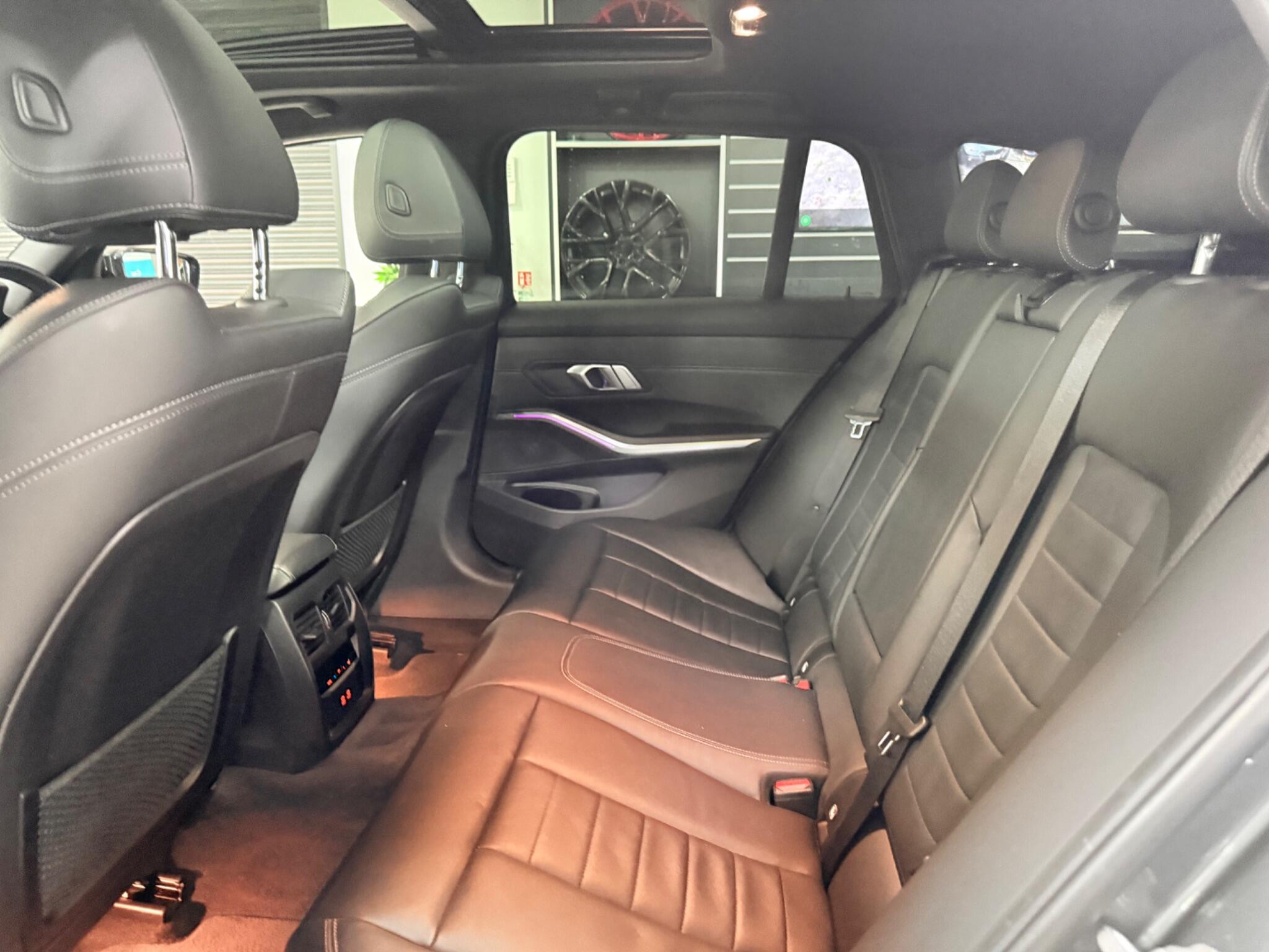 BMW 3 Series view 48