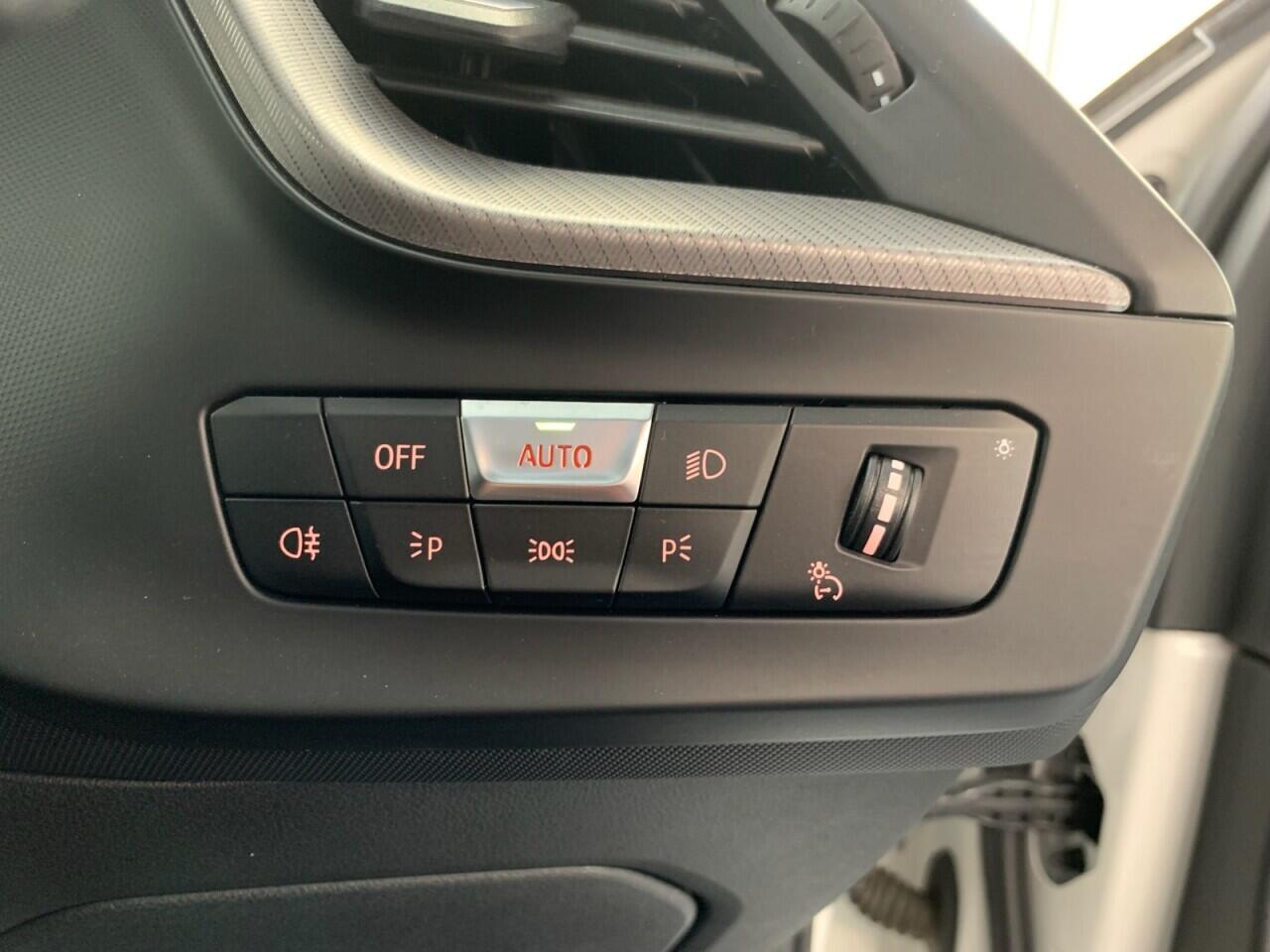 BMW 1 Series view 35