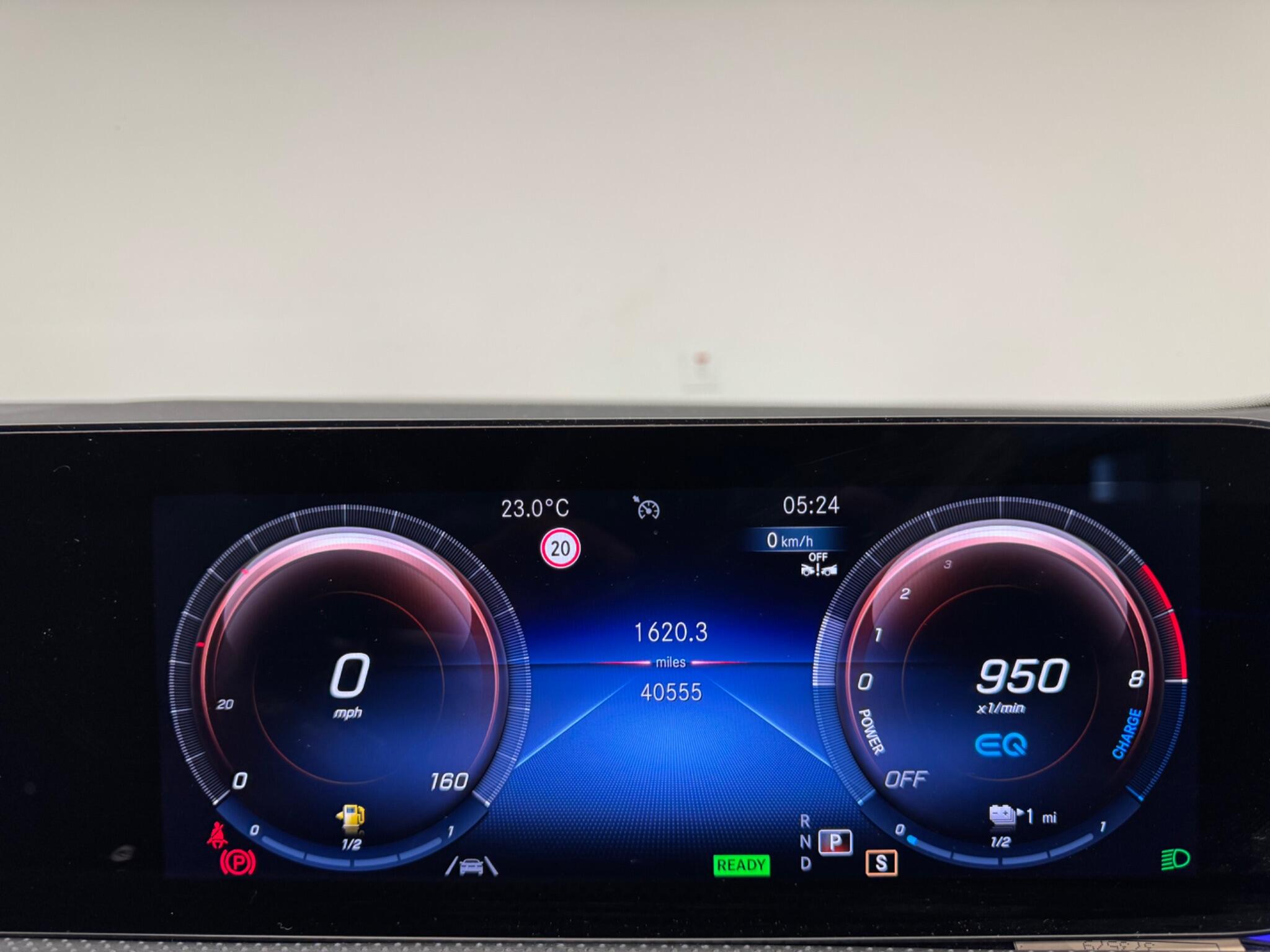 Mercedes-Benz Cla view 21