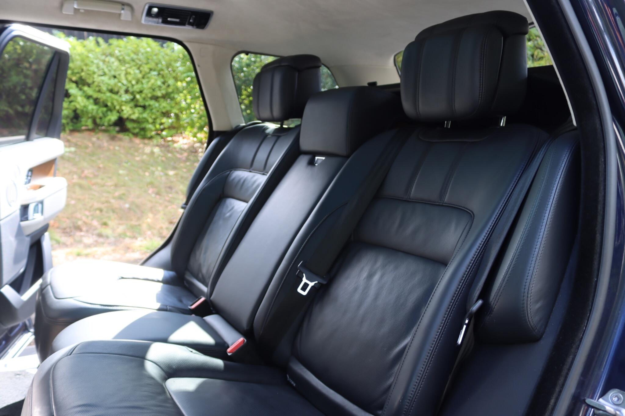 Land Rover Range Rover view 6