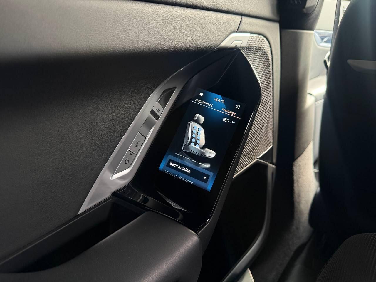 BMW 7 Series view 34