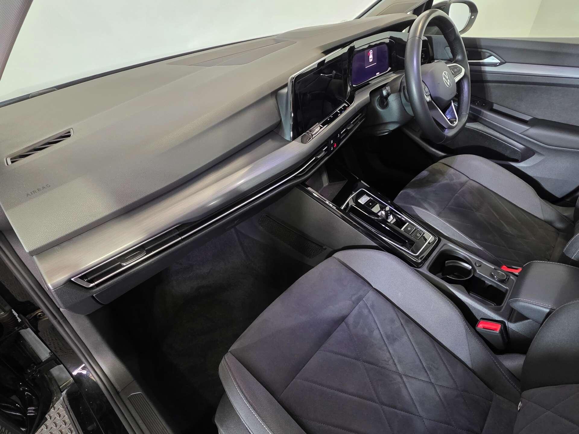 Volkswagen Golf view 61