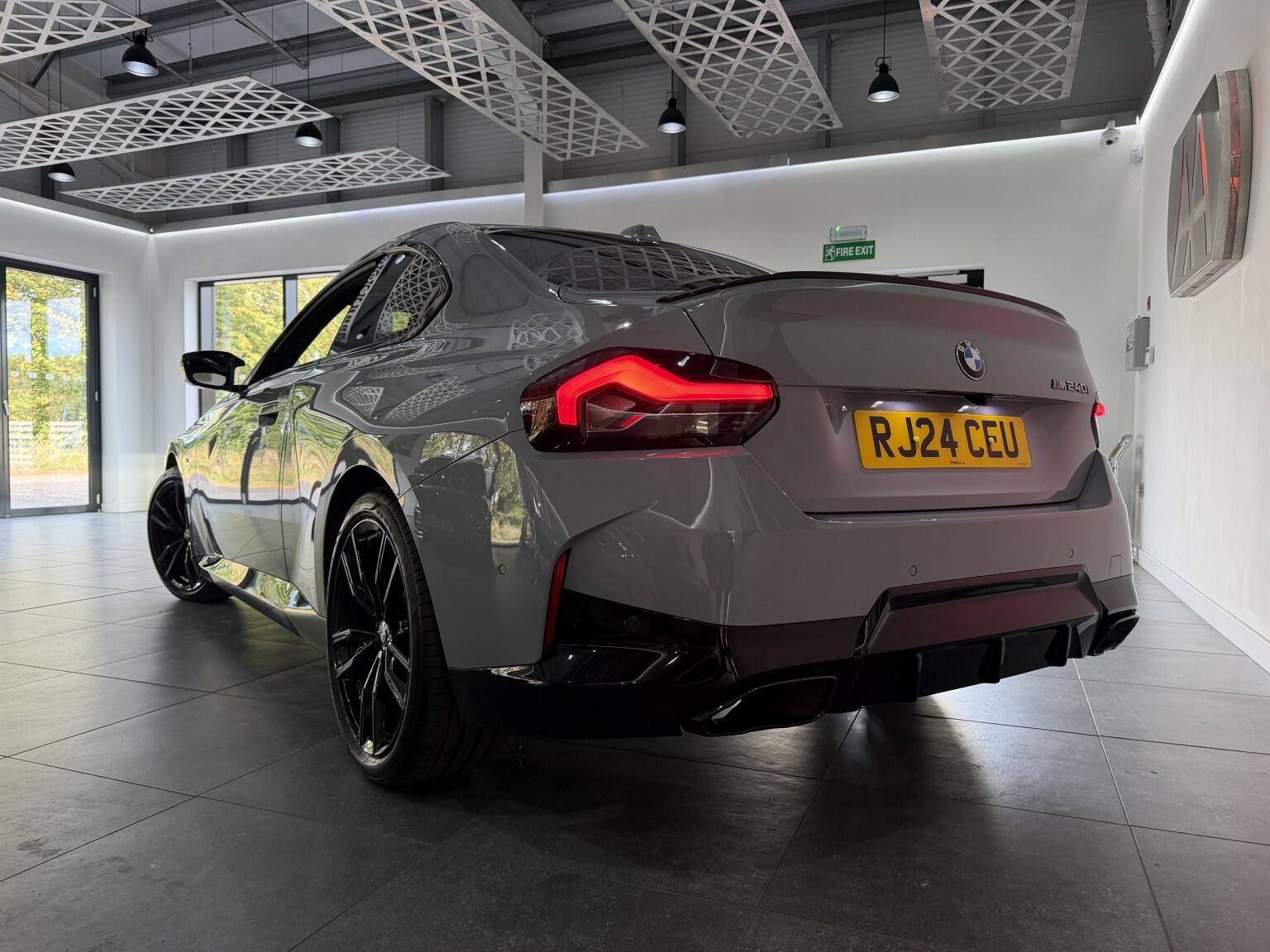 BMW 2 Series view 5