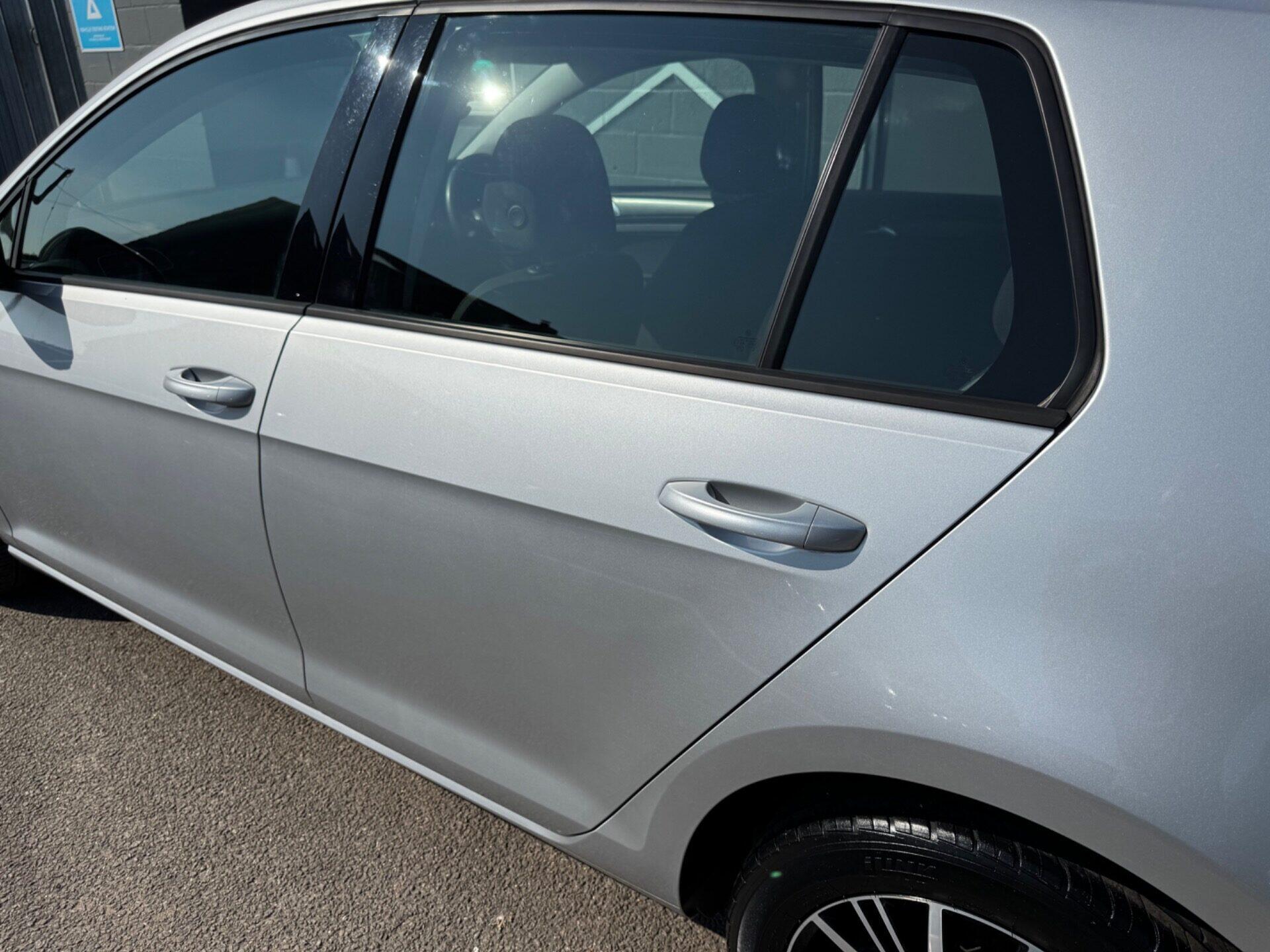 Volkswagen Golf view 26