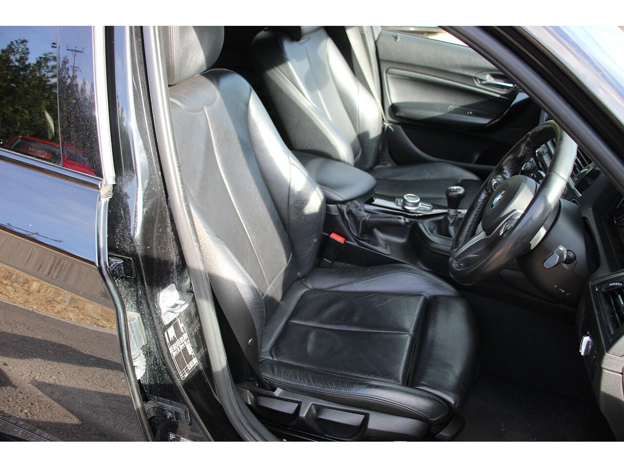BMW 1 Series view 13