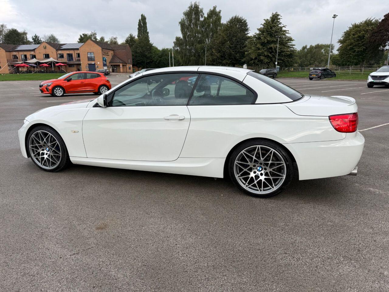 BMW 3 Series view 23