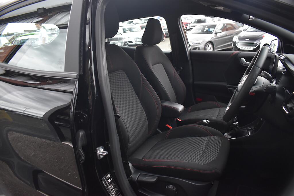 Ford Puma view 9