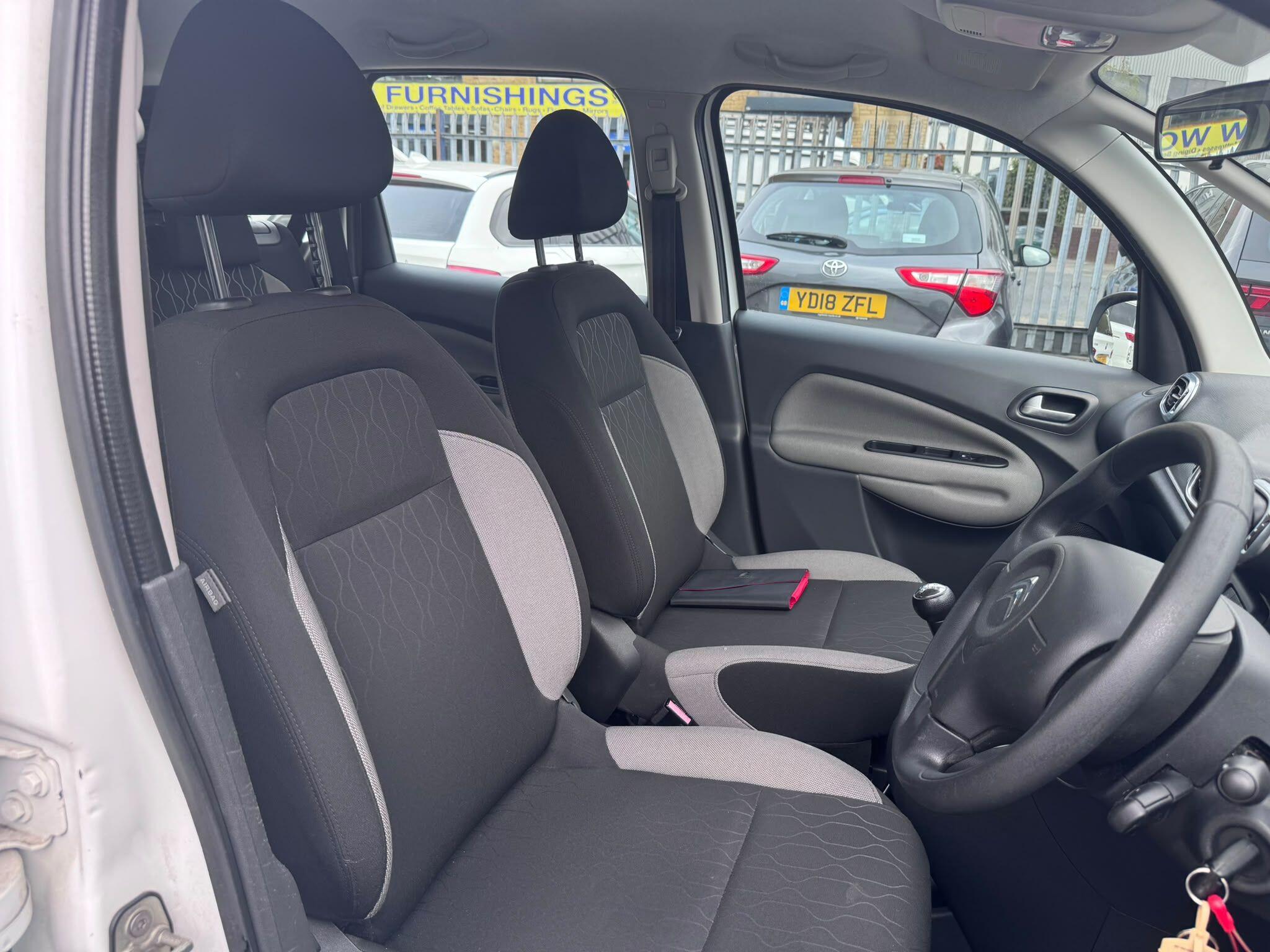 Citroen C3 Picasso view 17
