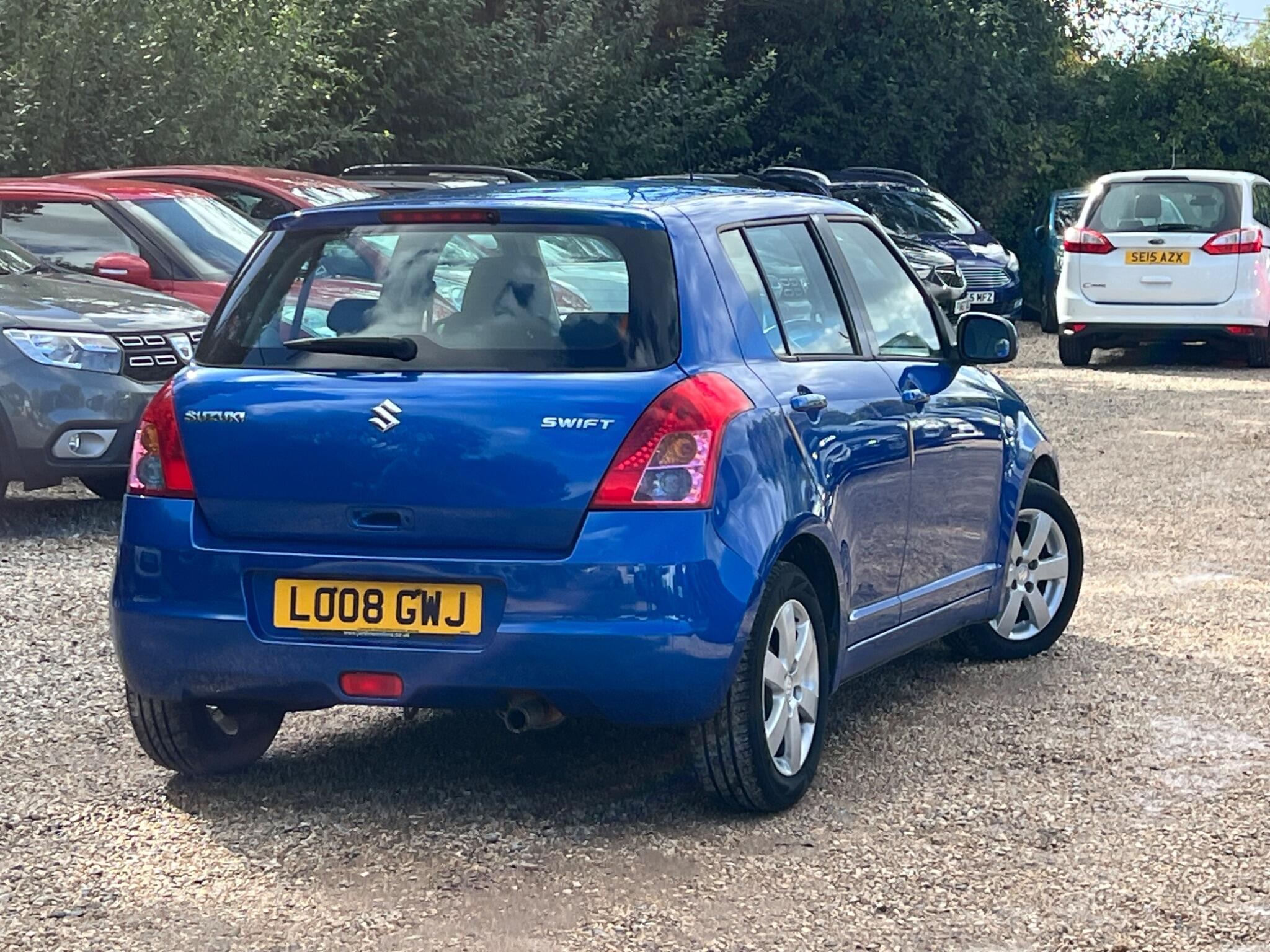 Suzuki Swift view 8