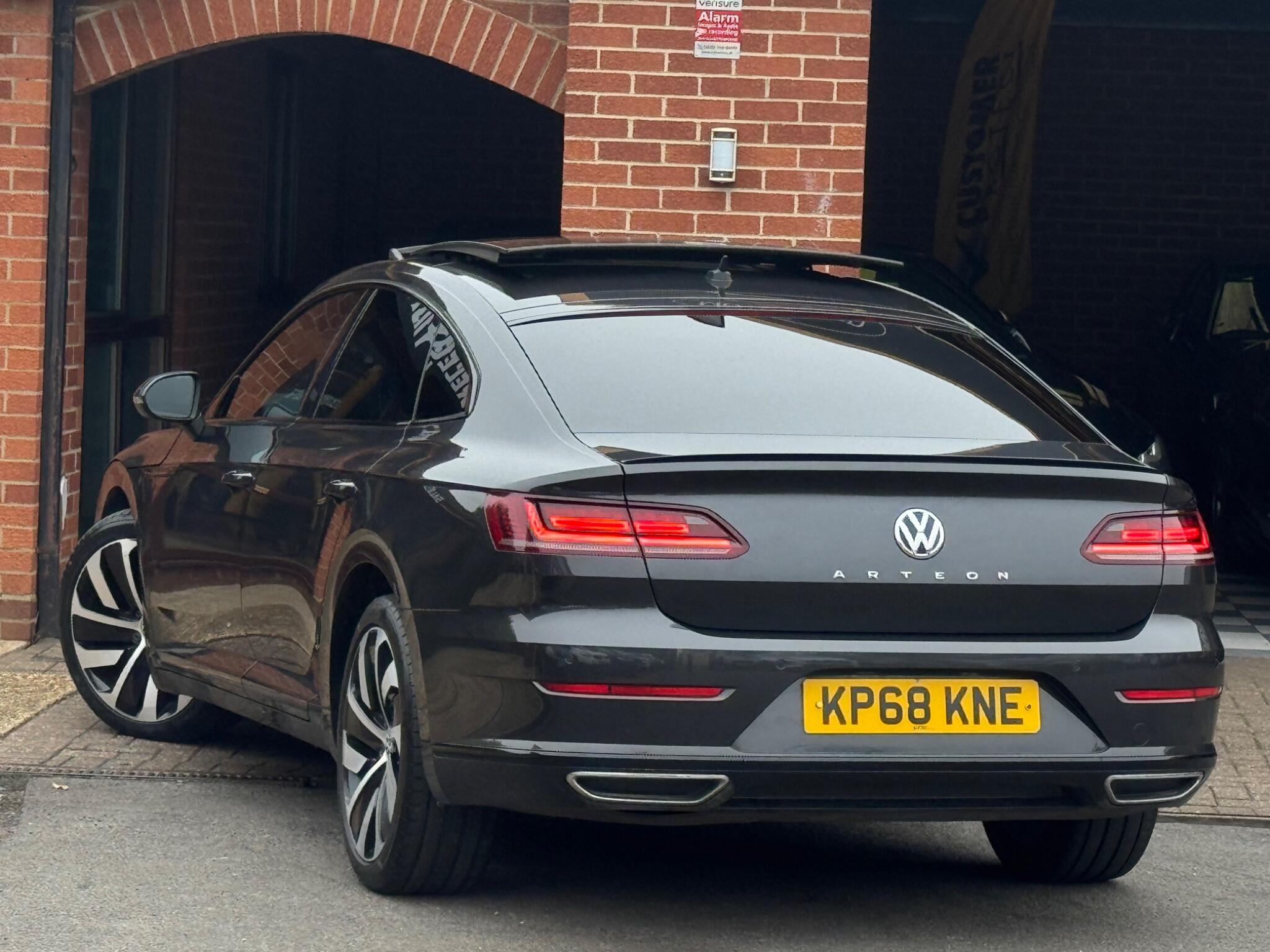 Volkswagen Arteon view 3