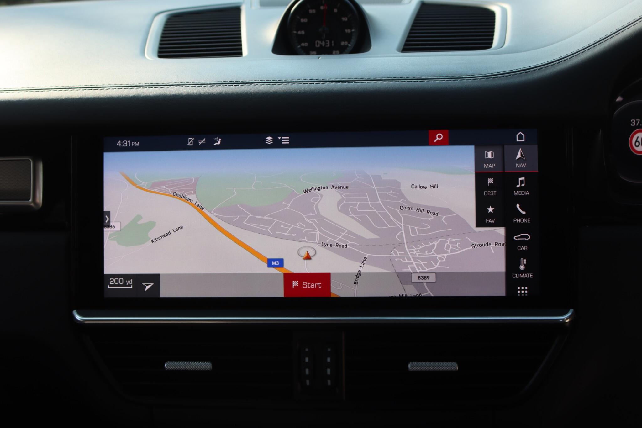 Porsche Cayenne view 50